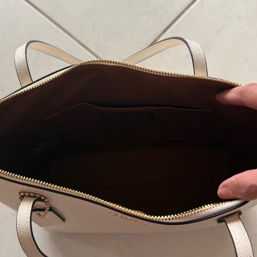EUC Coach Outlet Zip Top Tote. Color: Chalk. - Picture 6 of 15